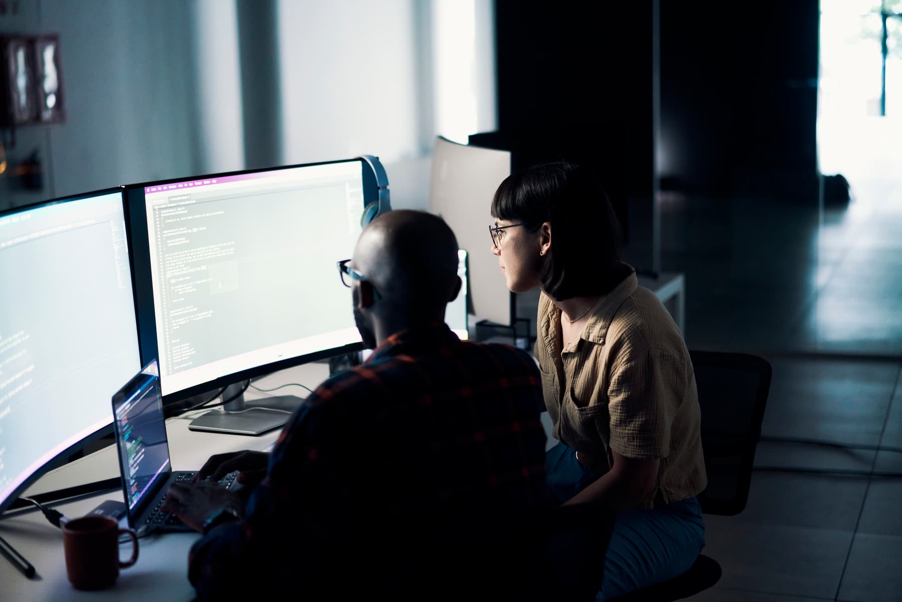 Risk Intelligence & Analysis Risk Intelligence & Analysis